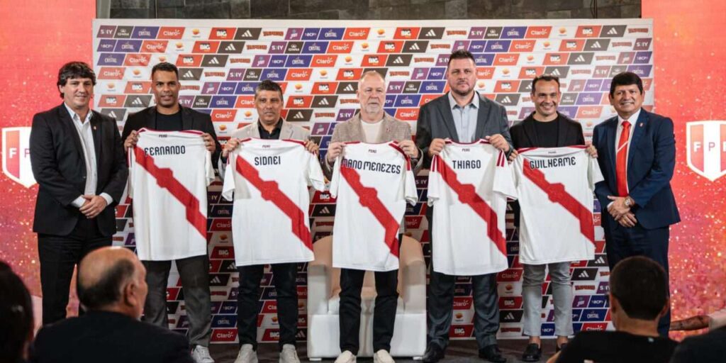 Mano Menezes presented as new Peru head coach