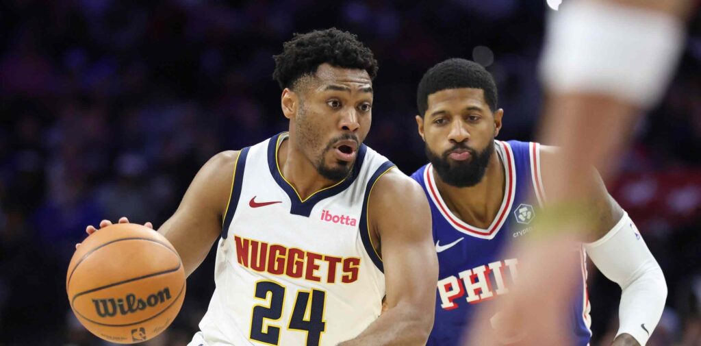 Jalen Pickett dribbling the ball