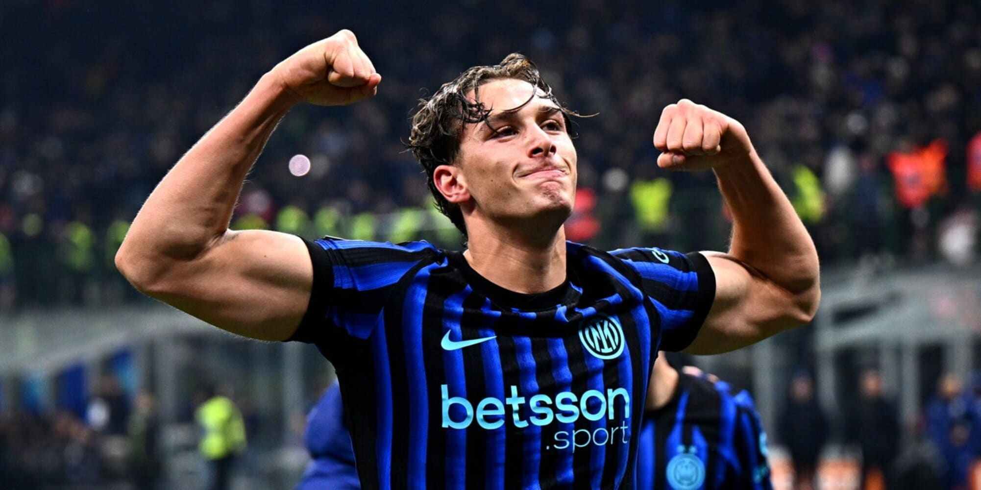 Inter striker Francesco Pio Esposito flexing muscles after scoring against Lecce