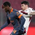 Inter and Torino players in a battle for the ball