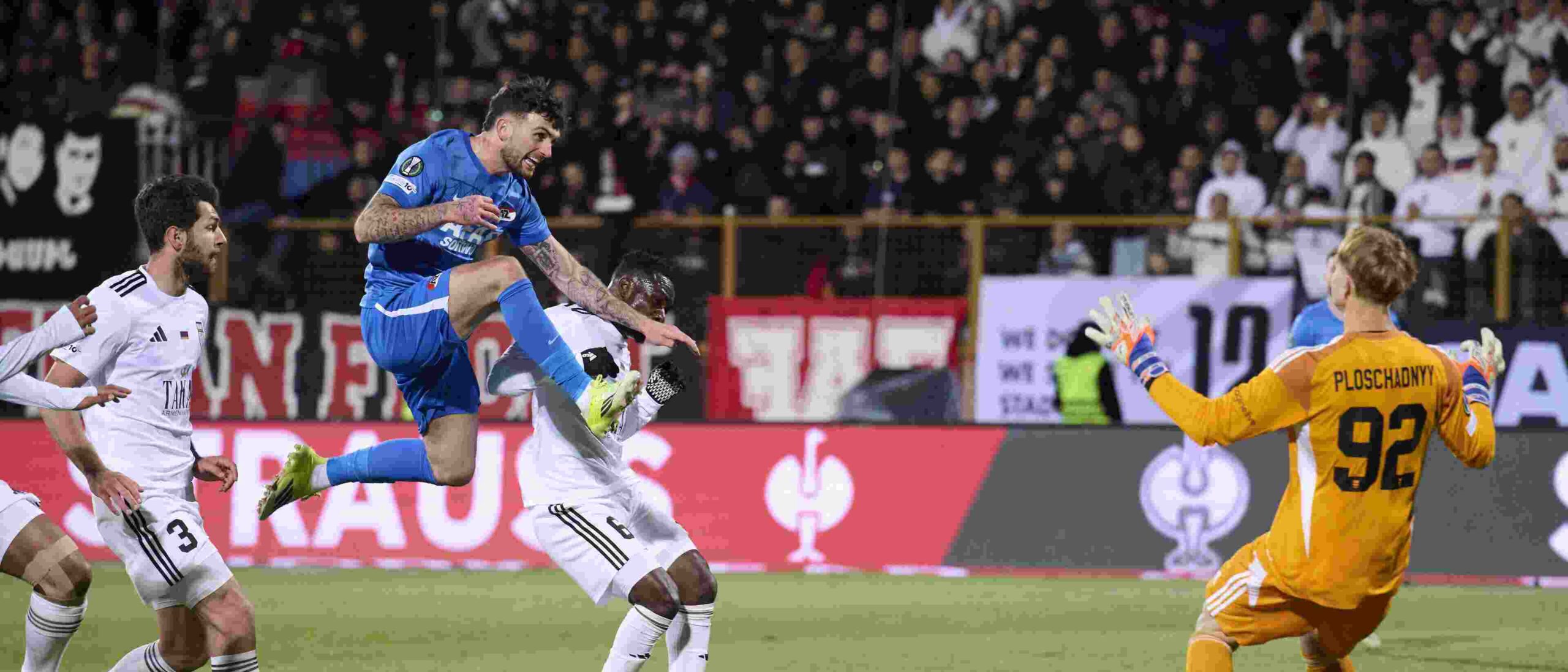 Troy Parrott trying to score against FC Noah