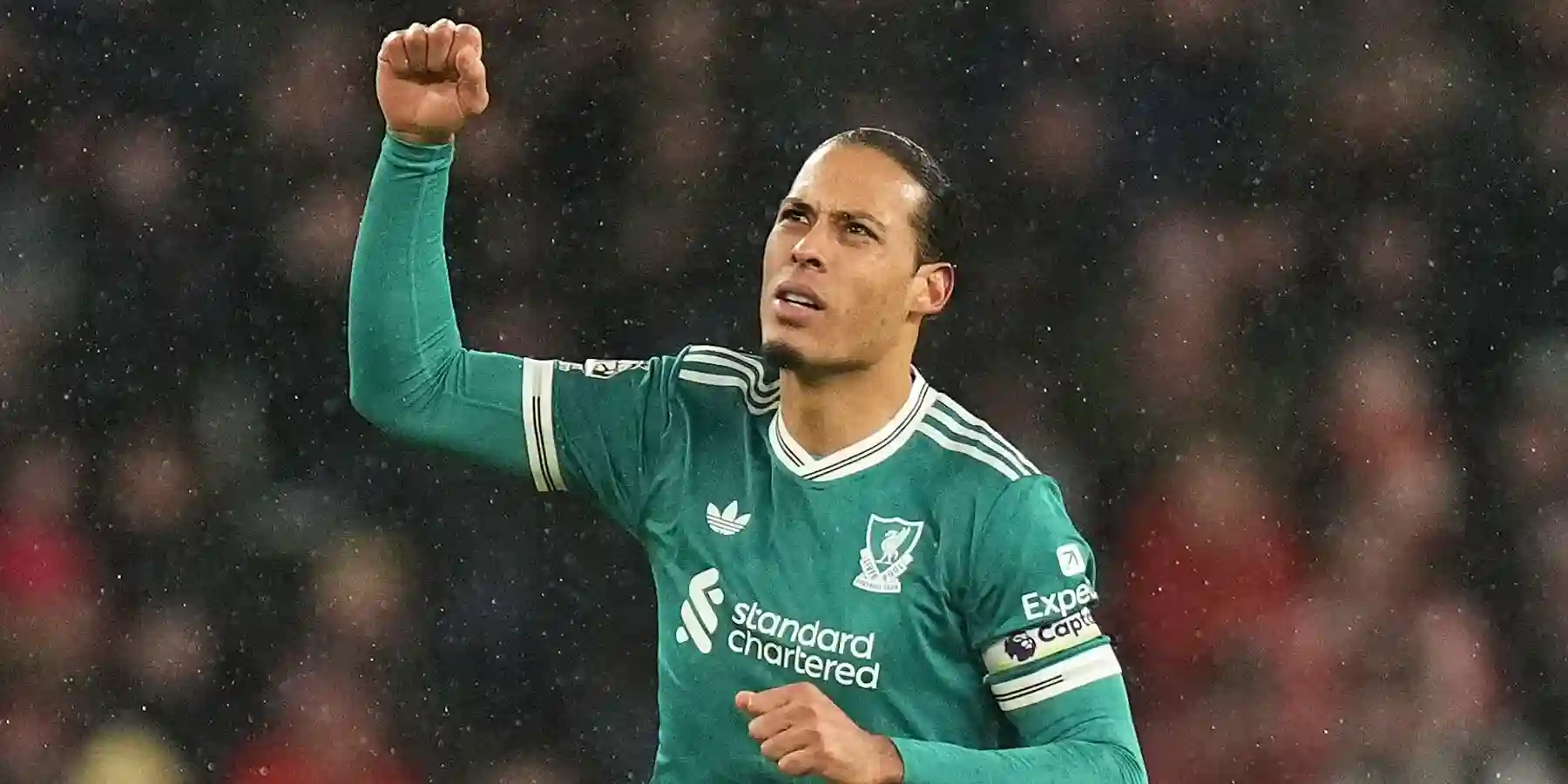 Liverpool captain Virgil Van Dijk celebrates afater scoring against Sunderland