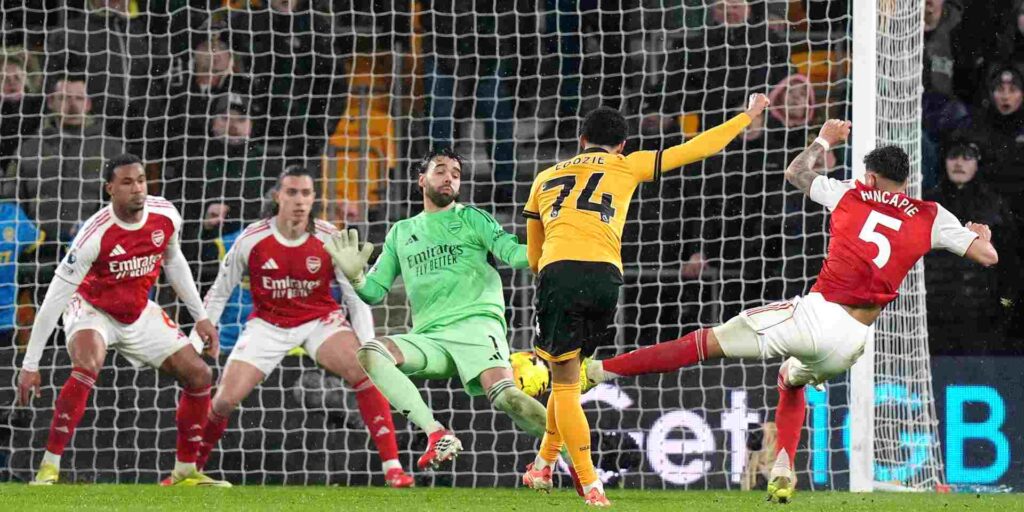 Udozie scores a stoppage time equaliser for Wolves against Arsenal