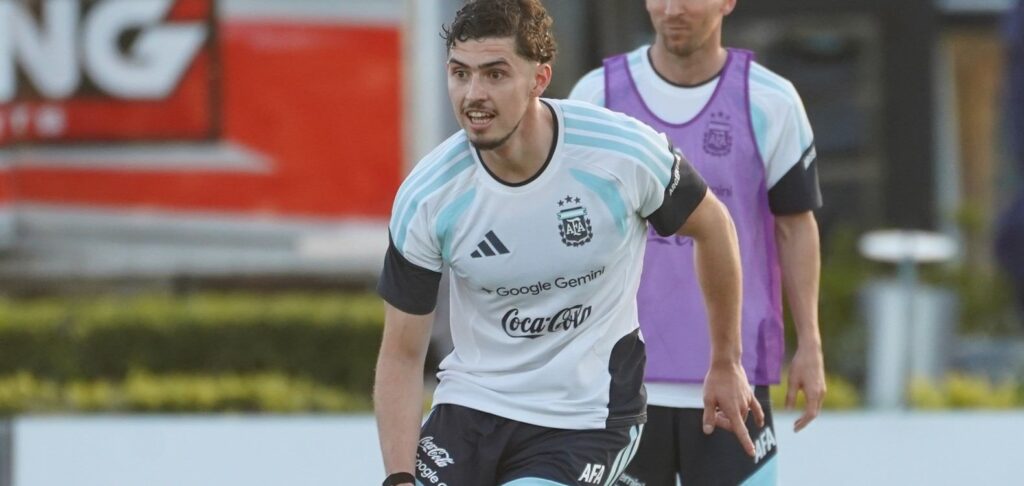 Joaquin Panichelli in Argentina training
