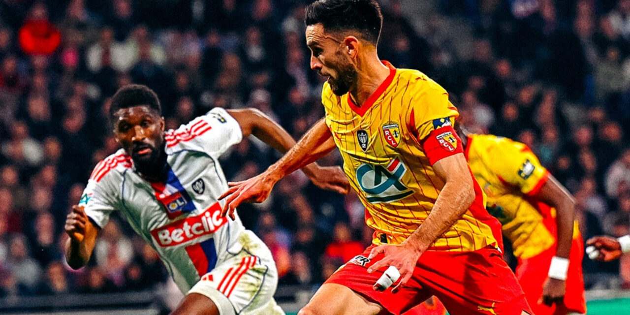 Lens' captain Adrien Thomasson during the clash with Lyon