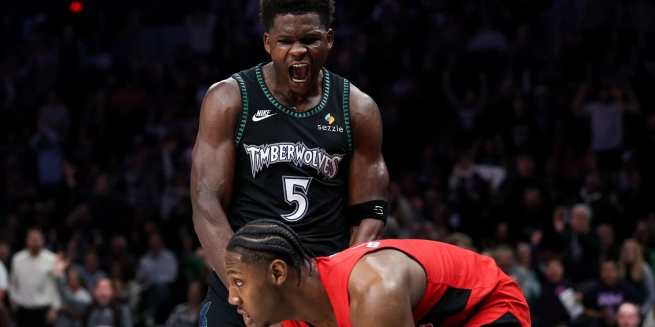 Anthony Edwards yells at RJ Barrett