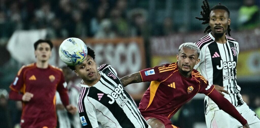 Weston McKennie heading the ball in Juventus' match against Roma