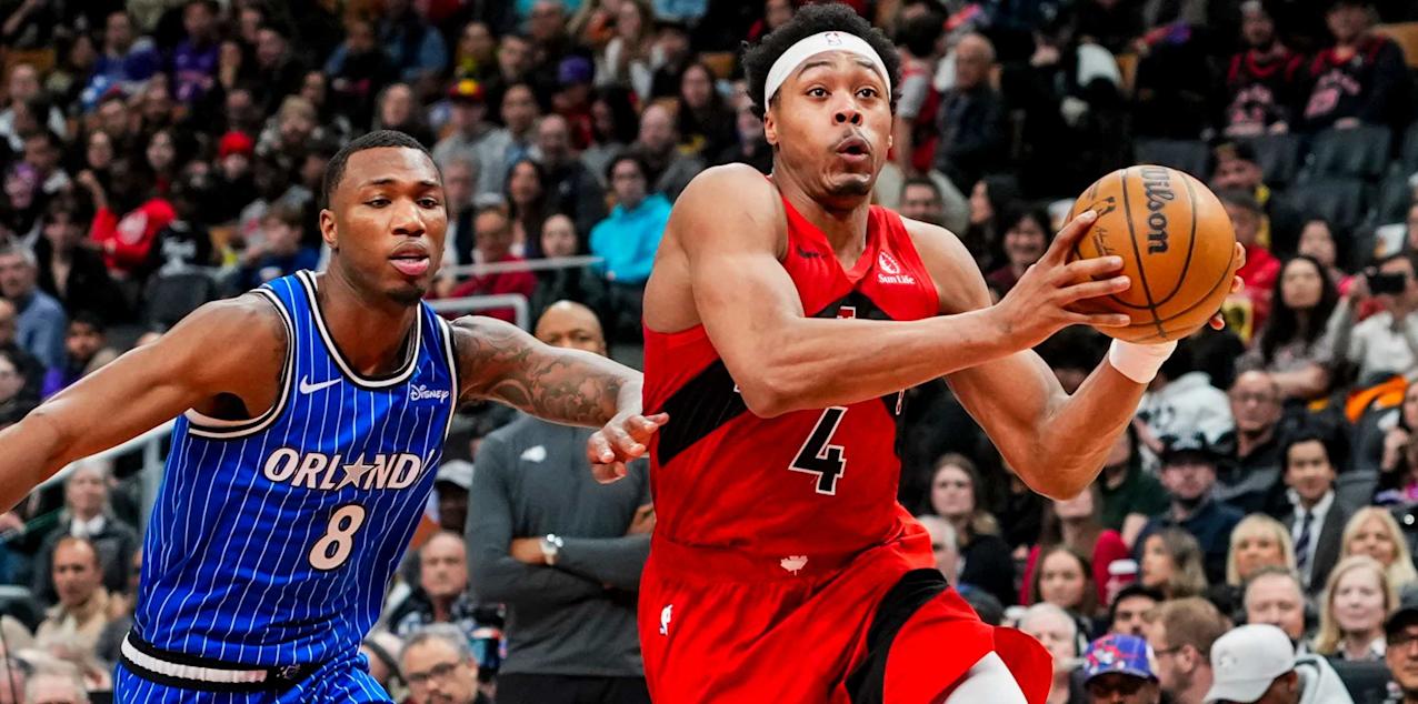 Scottie Barnes attacking Orlando Magic's basket