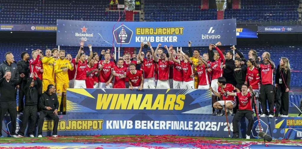 AZ players and staff celebrate after winning the Dutch Cup