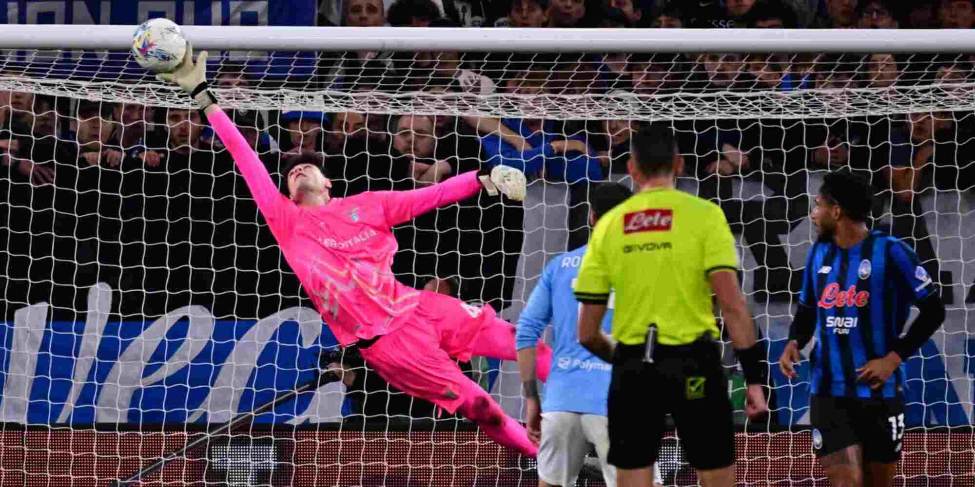 Lazio goalkeeper Edoardo Motta saving a shot