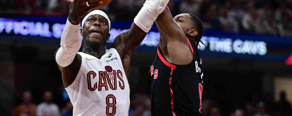 Dennis Schroder attacking Toronto's basket