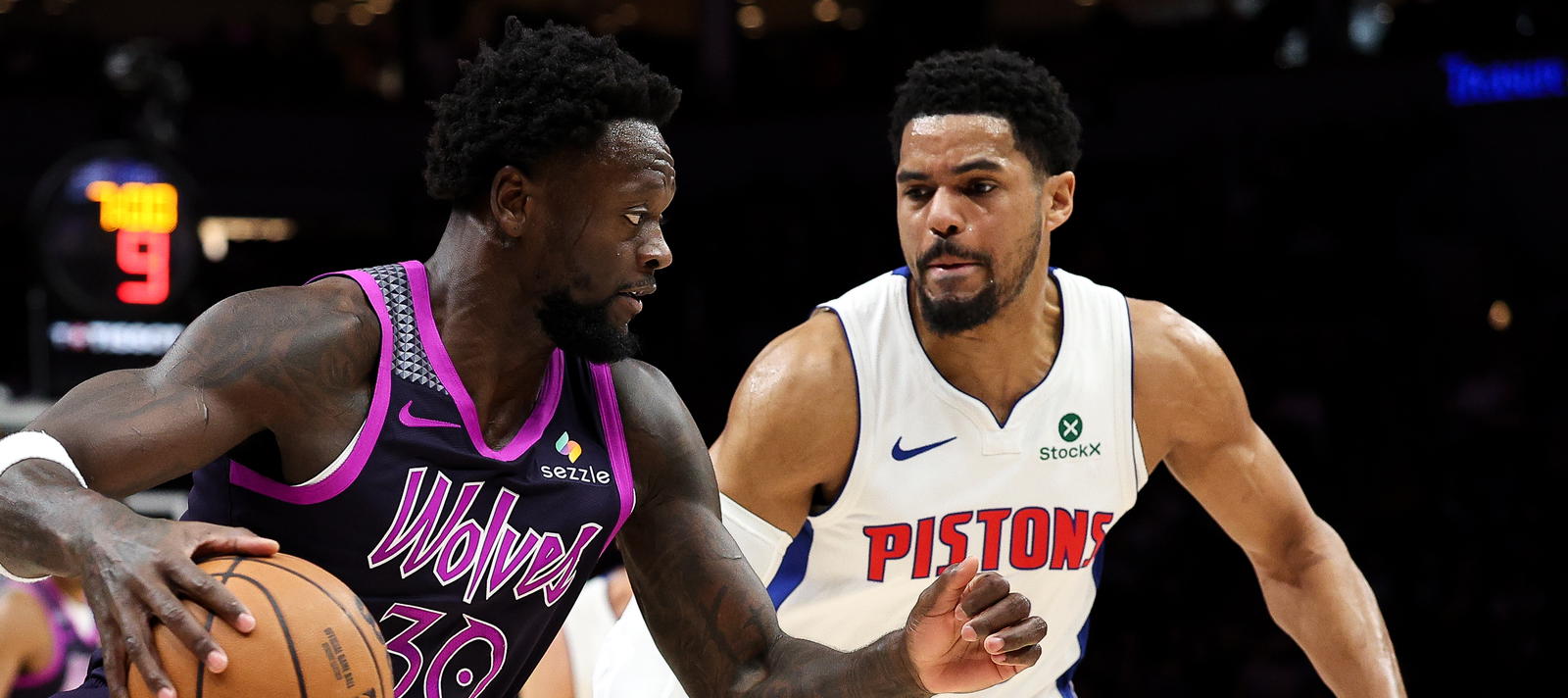 Tobias Harris guarding Julius Randle