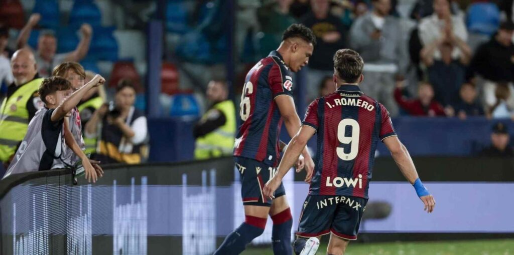 Levante players celebrate after scoring against Sevilla