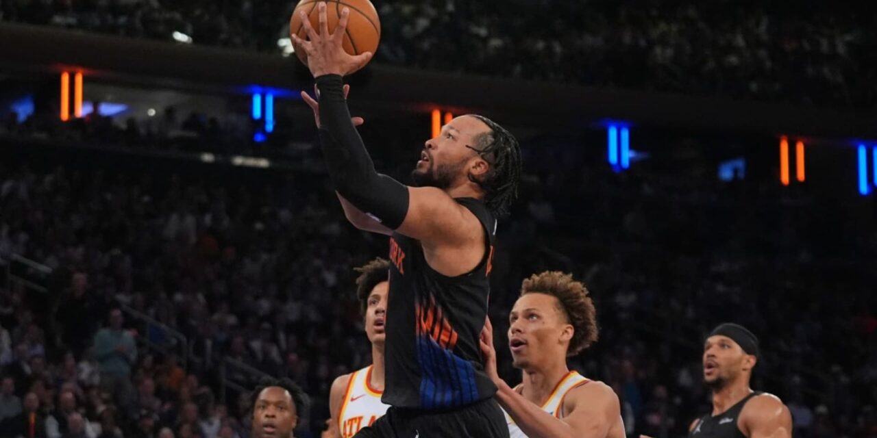 Jalen Brunson attacking Atlanta Hawks' basket