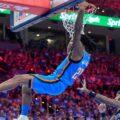 Cason Wallace dunking the ball