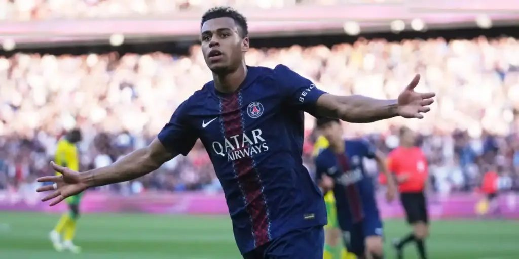 Desire Doue celebrates after scoring against Brest