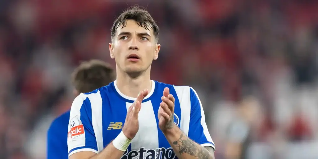 Porto defender Jakub Kiwior