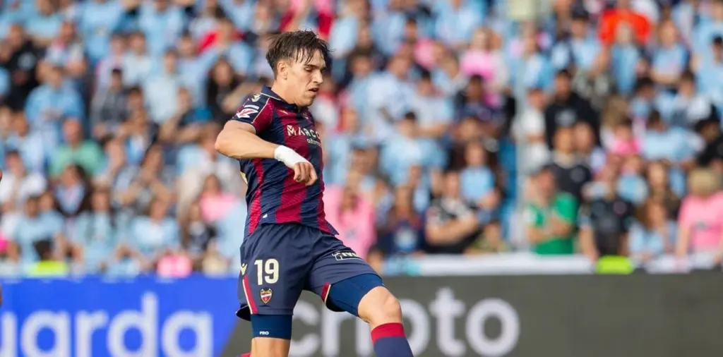 Levante player controlling the ball