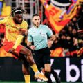 Allan Saint-Maximin shoots toward the opposition's goal