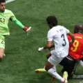 Egypt defenders trying to stop Romelu Lukaku