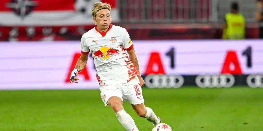 Salzburg's midfielder Mads Bidstrup