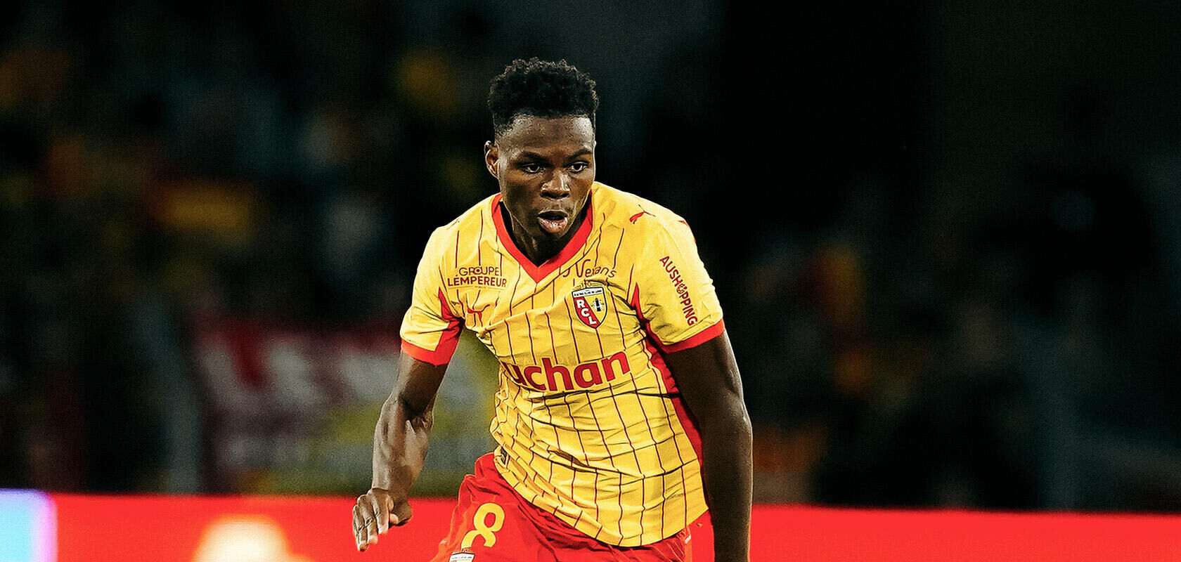 Lens midfielder Mamadou Sangare