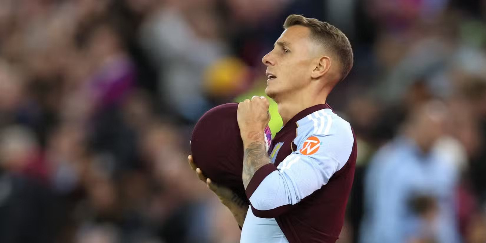 Lucas Digne preparing to take a throw-in