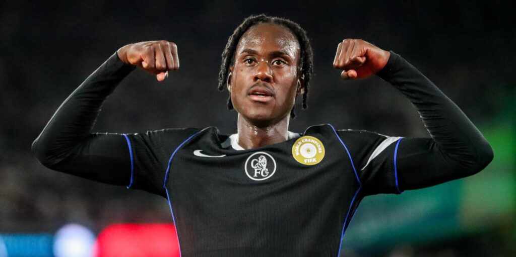 Chelsea defender Trevor Chalobah flexing muscles