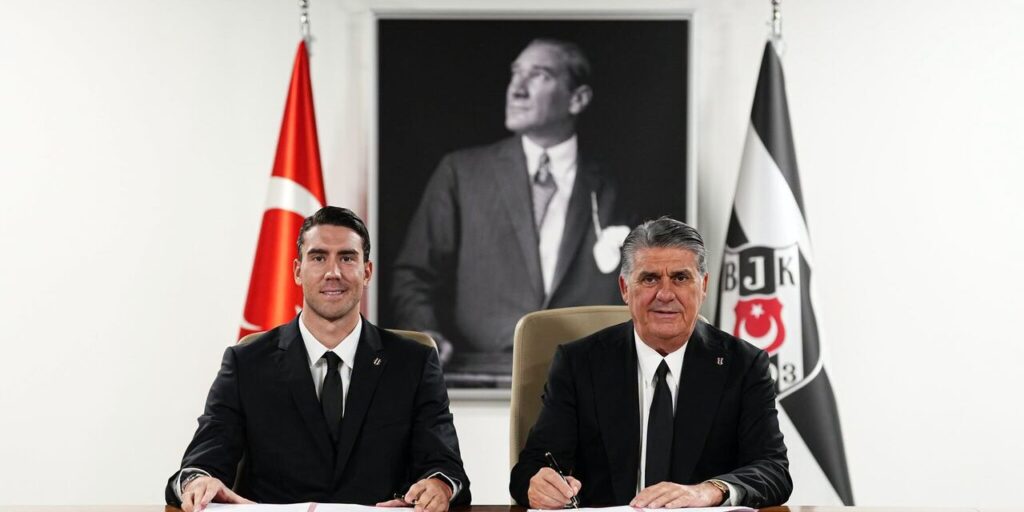 Dusan Vlahovic signing as new Besiktas player