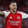 Bruno Guimaraes during his debut with the Arsenal shirt