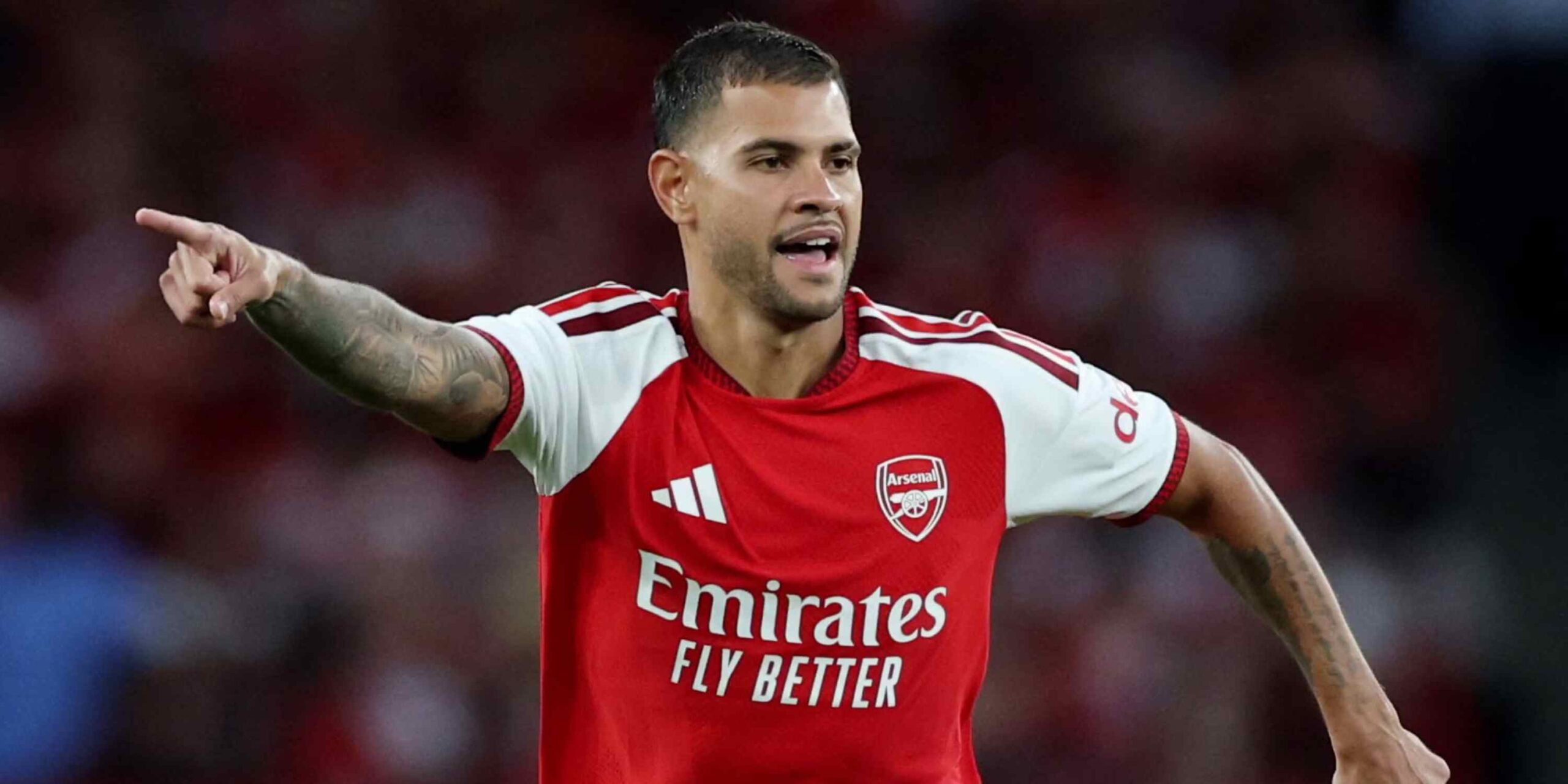 Bruno Guimaraes during his debut with the Arsenal shirt