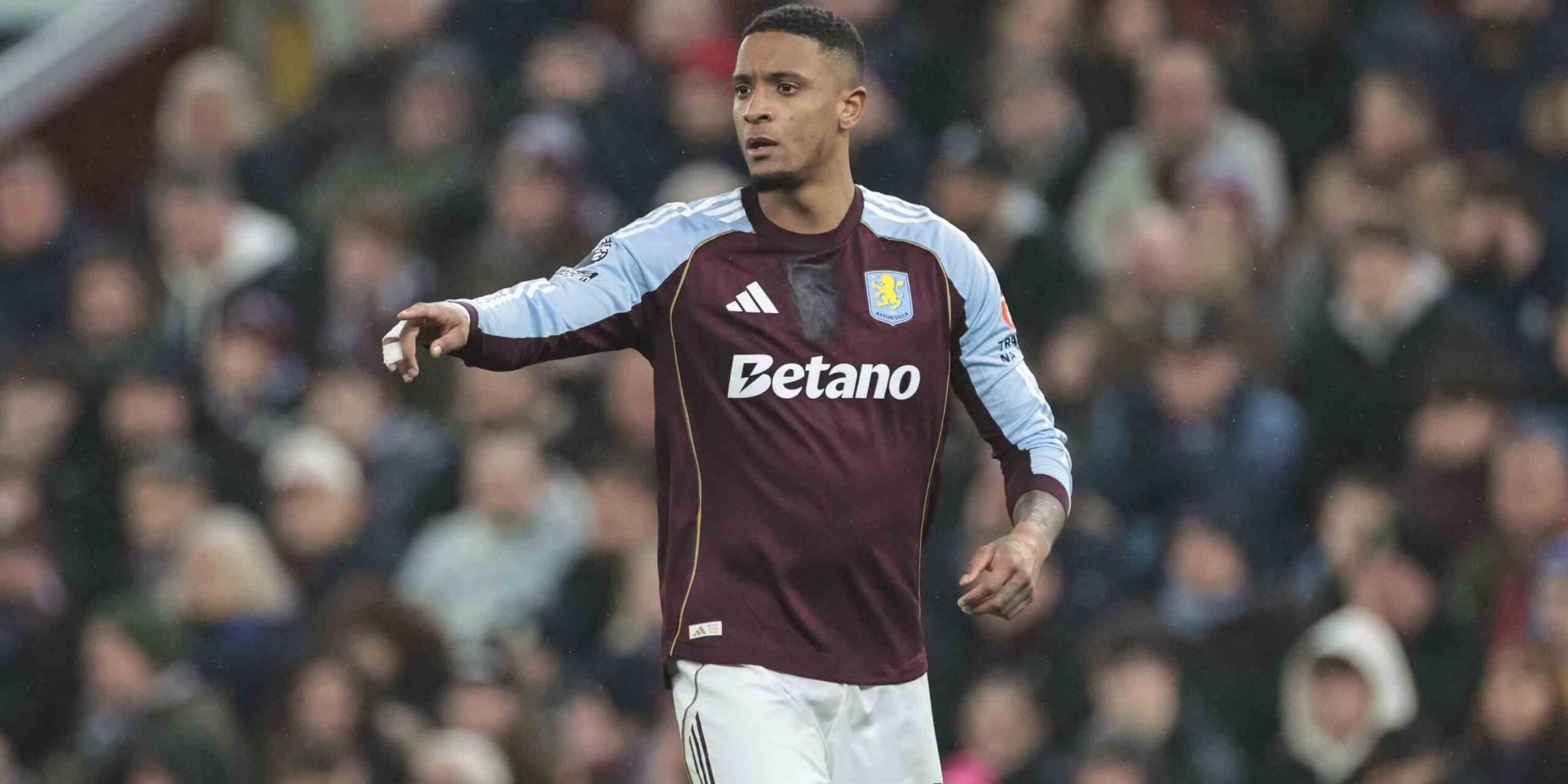 Aston Villa defender Ezri Konsa