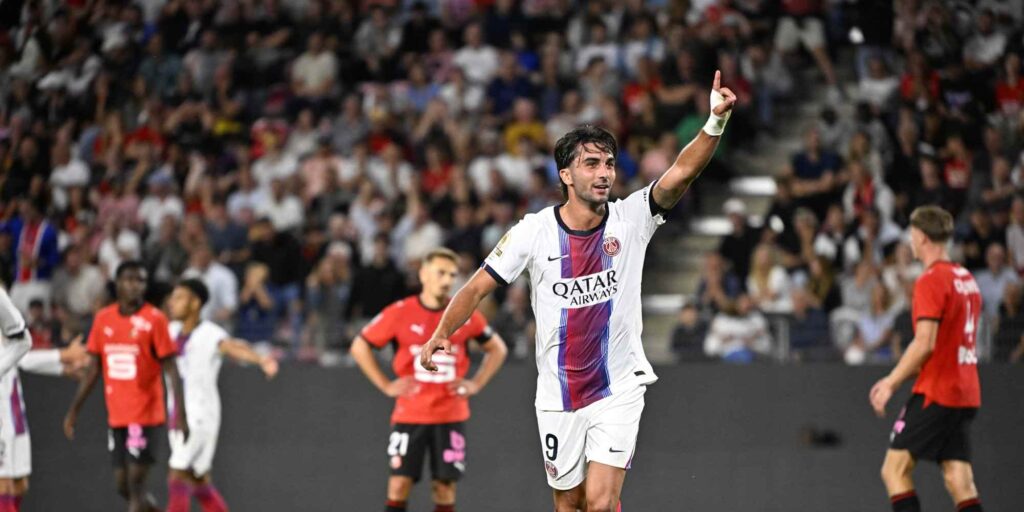 Ferran Torres celebrates after scoring in his debut PSG match