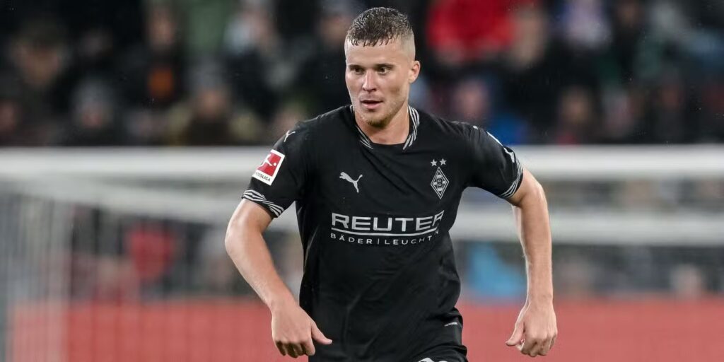 Former Borussia Monchengladbach defender Nico Elvedi