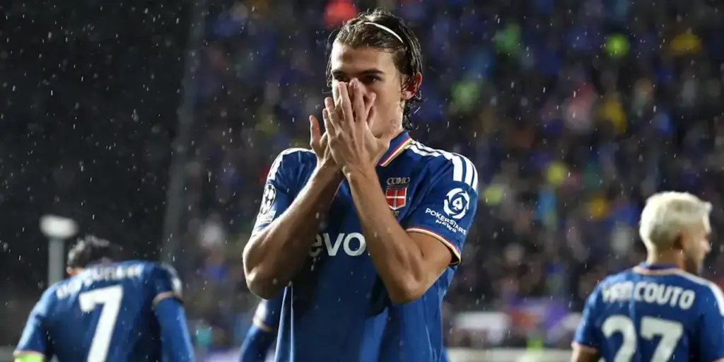 Nico Paz celebrates after scoring against Manchester United