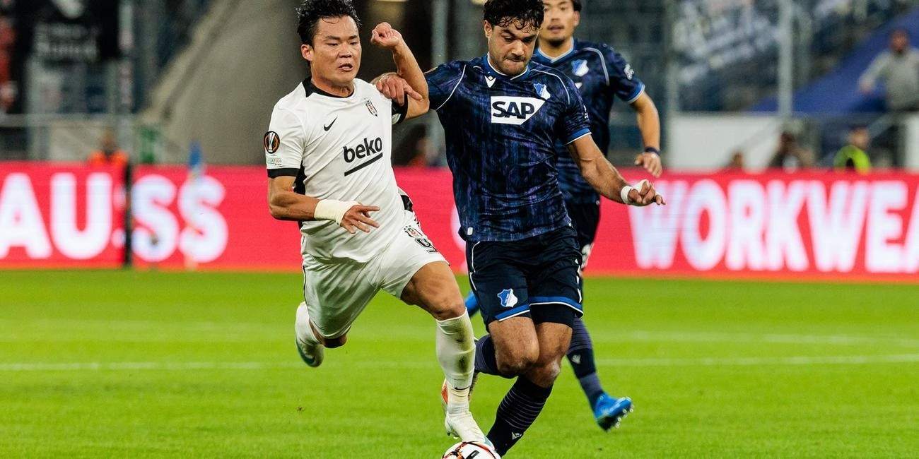 Hoffenheim and Besiktas players in a battle for the ball