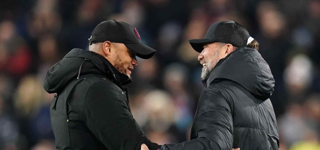 Vincent Kompany and Jurgen Klopp shaking hands