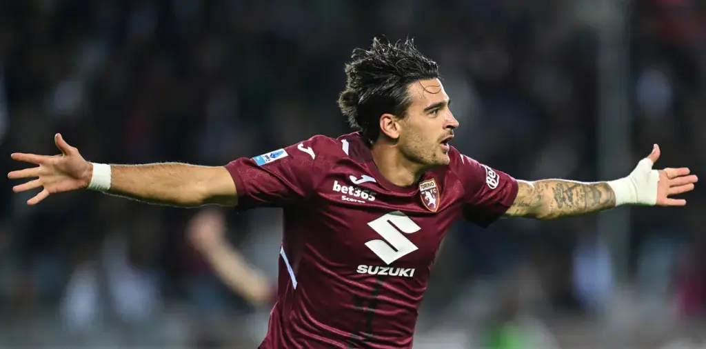 Sandro Kulenovic celebrates after scoring for Torino